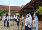 SMP Persada Insan Nusantara Sokaraja Menjahit Karakter Santri Lewat BATIK dan Tata Krama